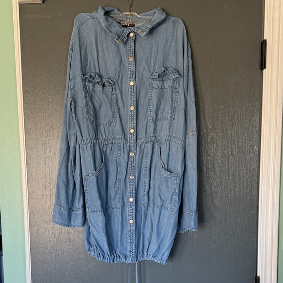 Lulu's Light Blue Denim Jacket - Picture 3 of 4